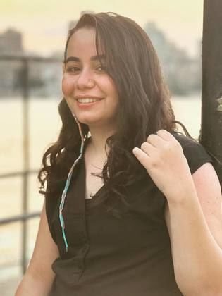 لنا عز العرب